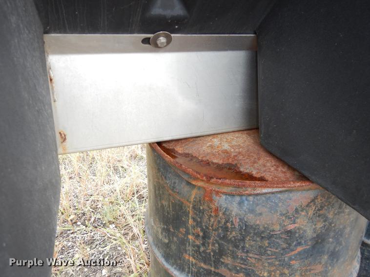 image for item DD0828 Salt Dogg V-box spreader