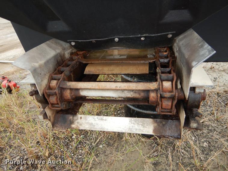 image for item DD0828 Salt Dogg V-box spreader