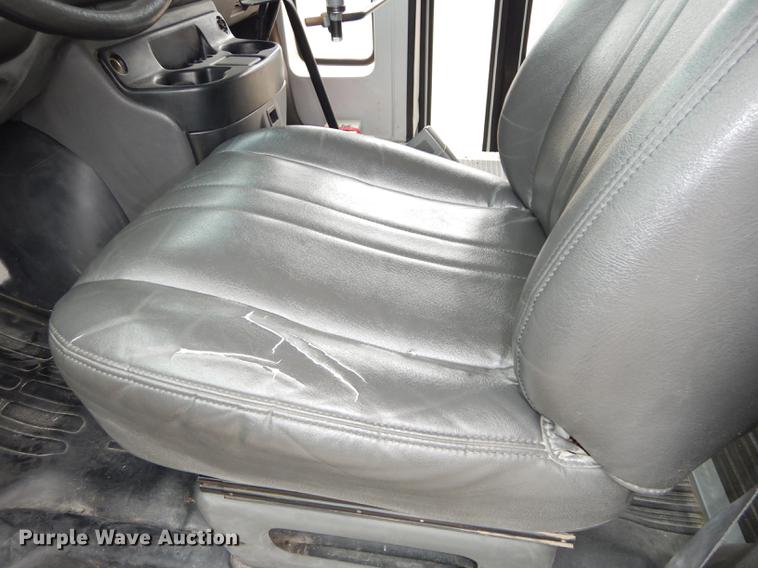 image for item DD0829 2002 GMC Savana G3500 Cargo Thomas school bus