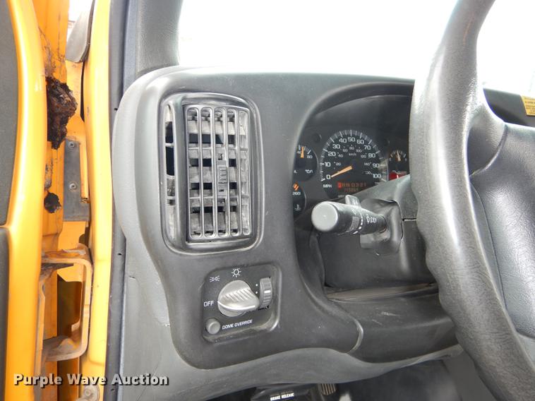 image for item DD0829 2002 GMC Savana G3500 Cargo Thomas school bus