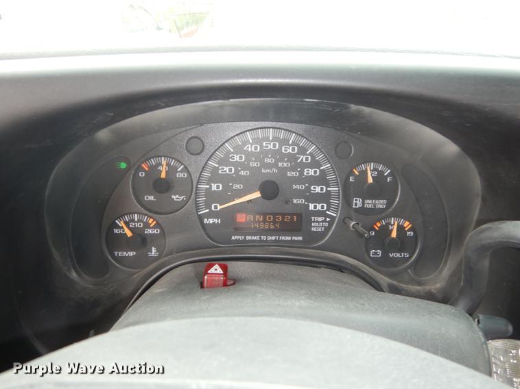 image for item DD0829 2002 GMC Savana G3500 Cargo Thomas school bus