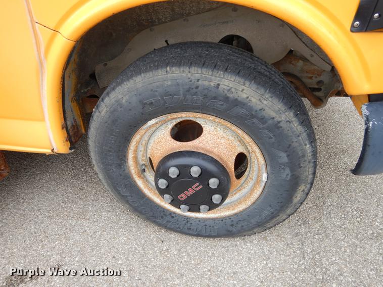 image for item DD0829 2002 GMC Savana G3500 Cargo Thomas school bus