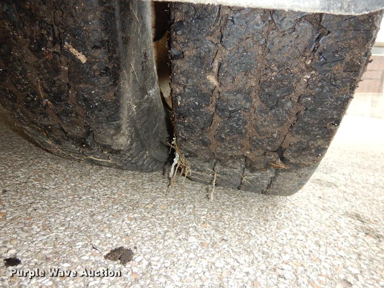 image for item DD0829 2002 GMC Savana G3500 Cargo Thomas school bus