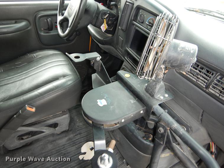 image for item DD0829 2002 GMC Savana G3500 Cargo Thomas school bus