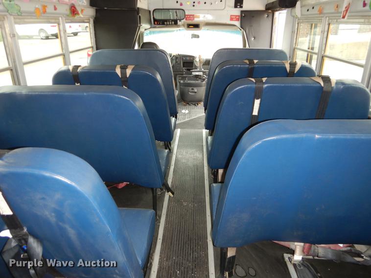 image for item DD0829 2002 GMC Savana G3500 Cargo Thomas school bus