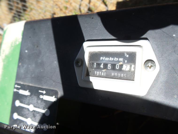 image for item DE9186 John Deere 910 lawn mower