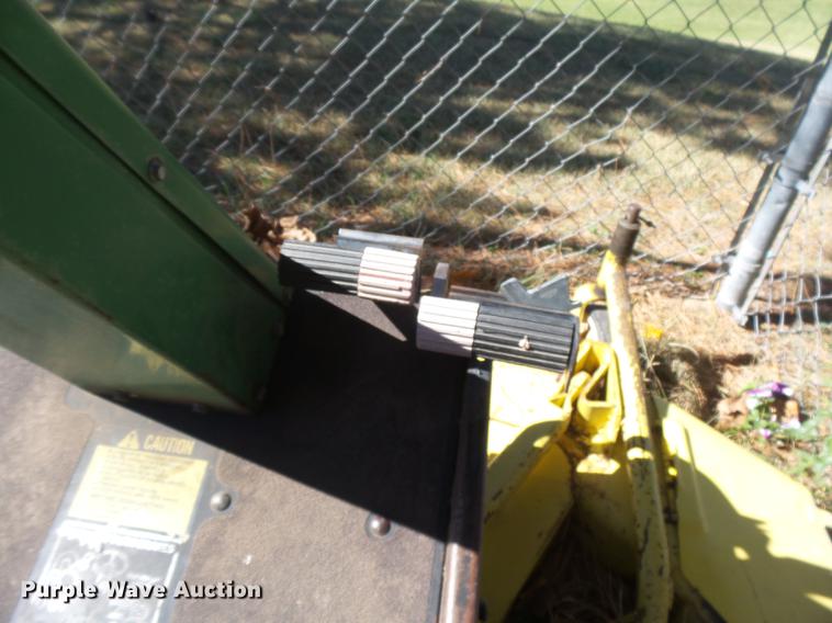 image for item DE9186 John Deere 910 lawn mower