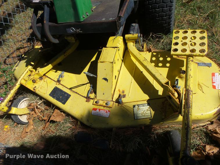 image for item DE9186 John Deere 910 lawn mower