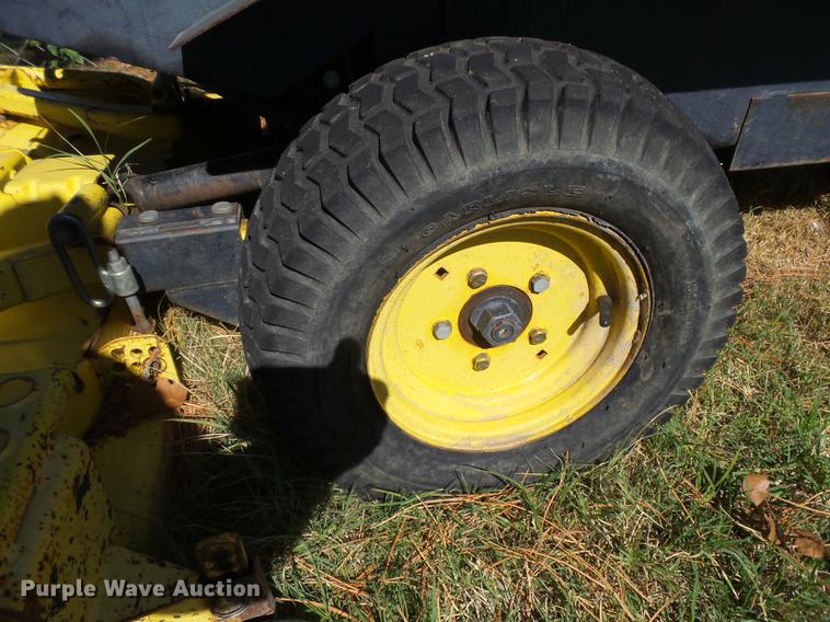 image for item DE9186 John Deere 910 lawn mower