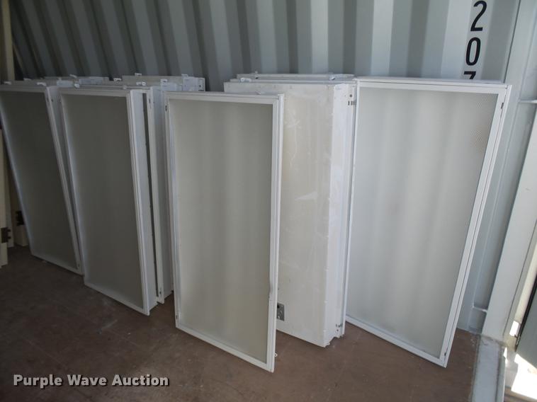 image for item DE9188 (13) fluorescent light fixtures