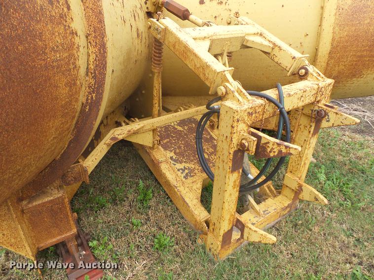 image for item DE9356 Weldco V-plow