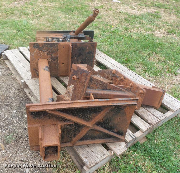 image for item DE9358 Rear snow plow wing mounting brackets