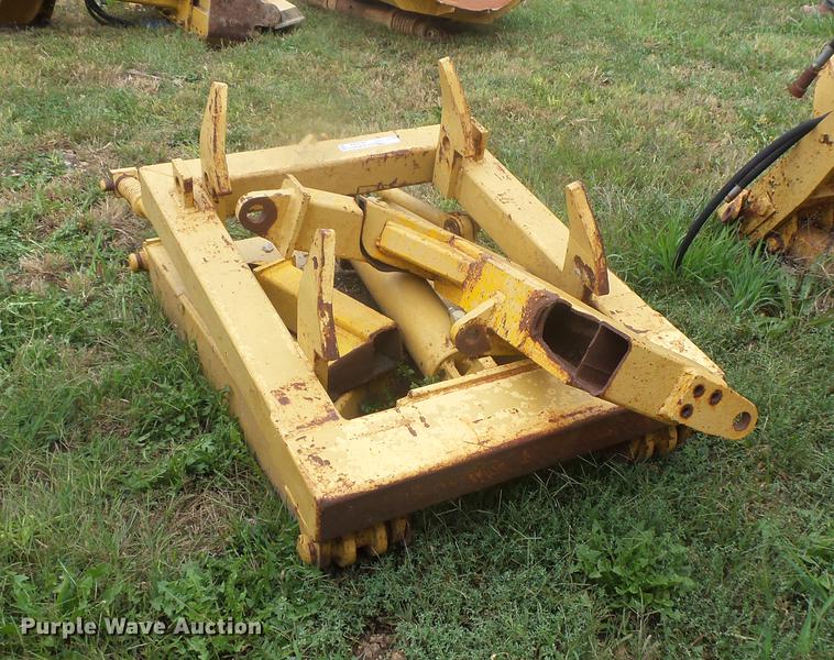 image for item DE9364 V-plow motor grader mount