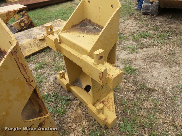 image for item DE9364 V-plow motor grader mount