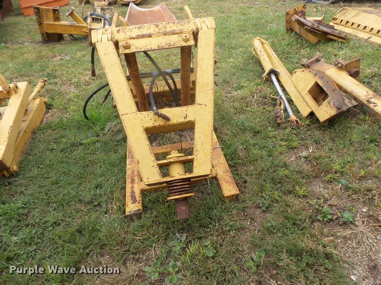 image for item DE9365 V-plow motor grader mount