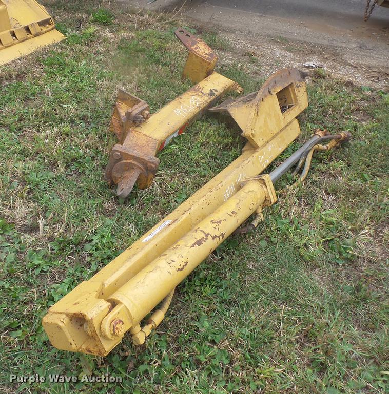 image for item DE9366 Tail piece cylinder for rear mount