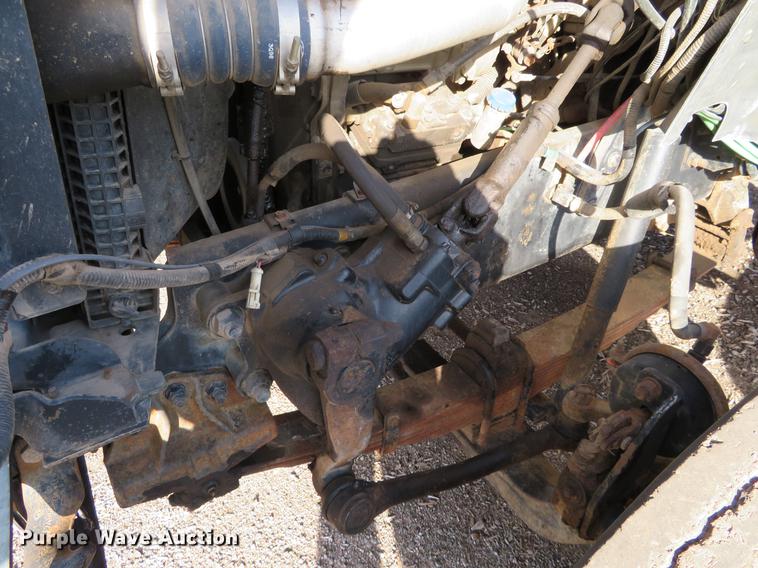 image for item DF9783 1997 Ford F800 dump truck