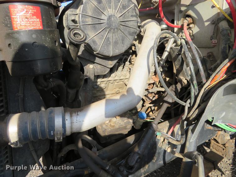 image for item DF9783 1997 Ford F800 dump truck