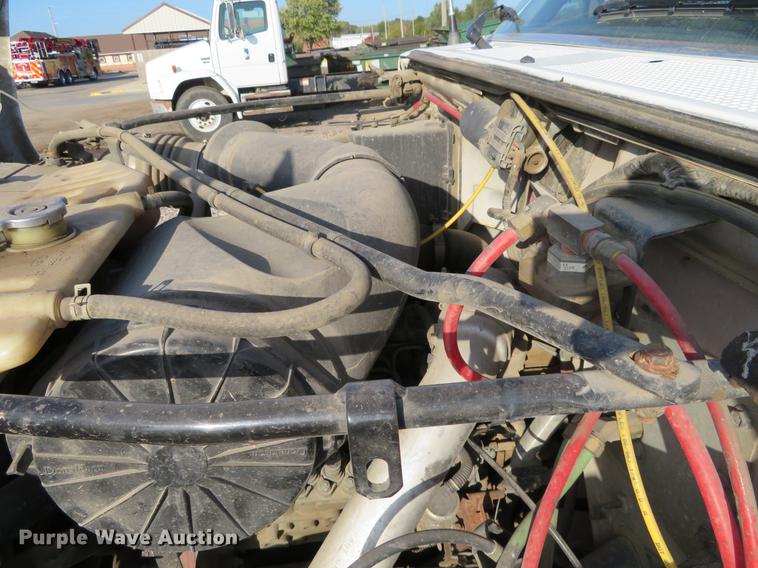 image for item DF9783 1997 Ford F800 dump truck