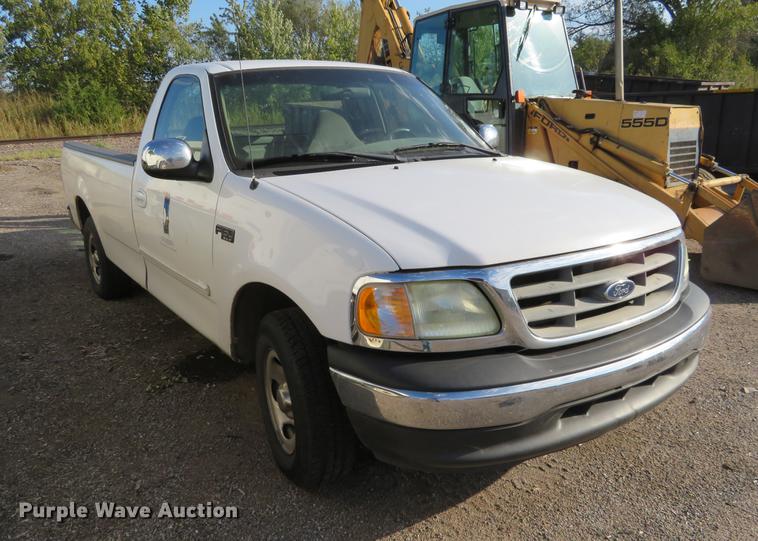 image for item DF9784 2002 Ford F150 pickup truck