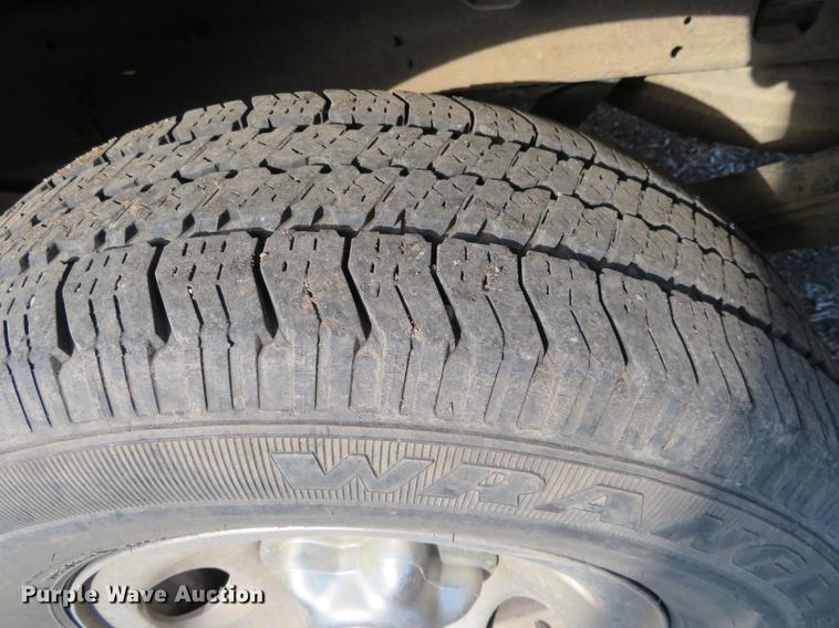 image for item DF9784 2002 Ford F150 pickup truck