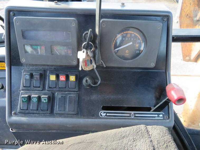 image for item DF9785 Ford 555D backhoe