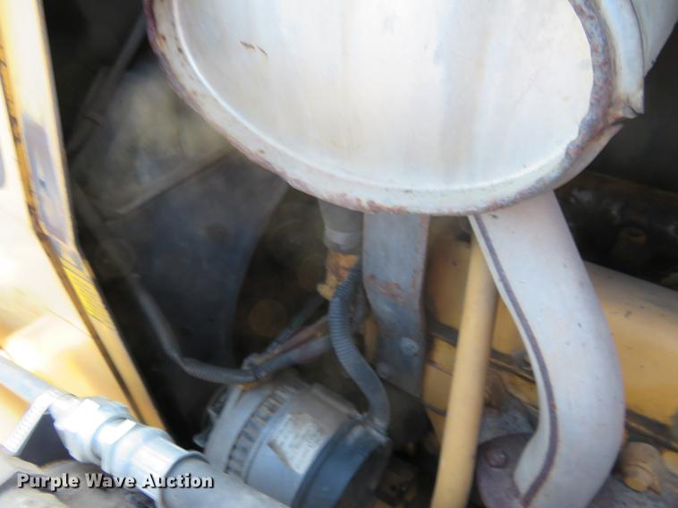 image for item DF9785 Ford 555D backhoe