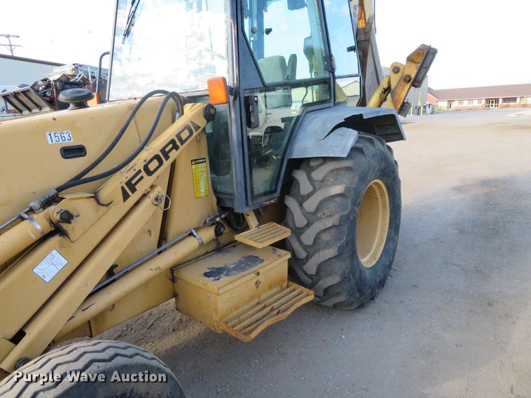 image for item DF9785 Ford 555D backhoe