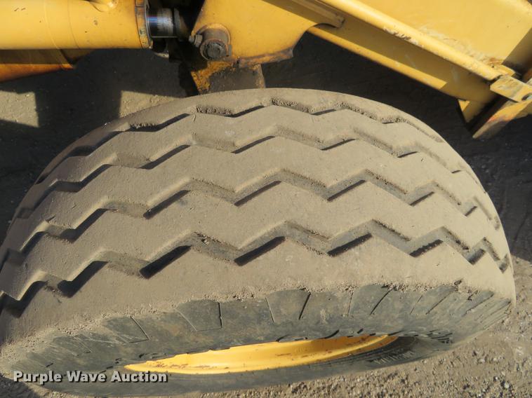 image for item DF9785 Ford 555D backhoe