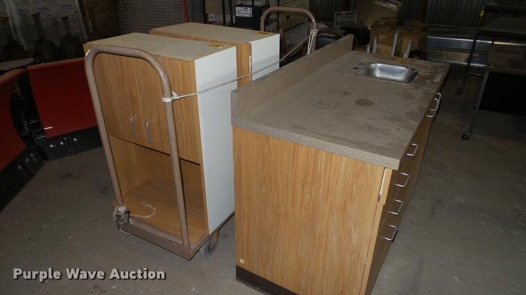 image for item DG9471 (4) cabinets