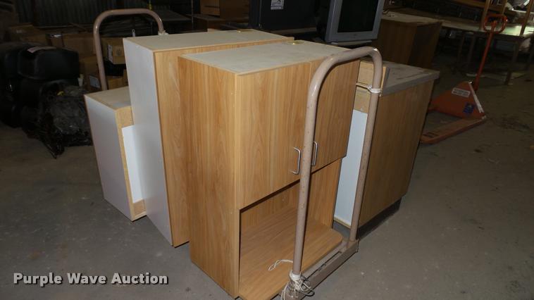 image for item DG9471 (4) cabinets