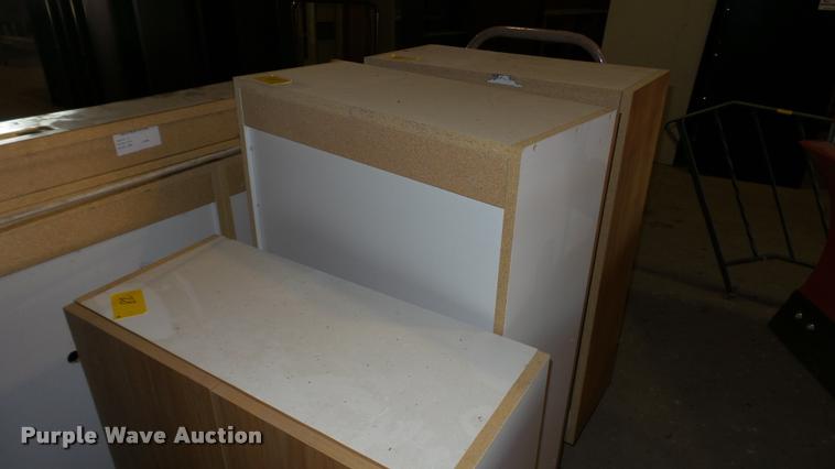 image for item DG9471 (4) cabinets