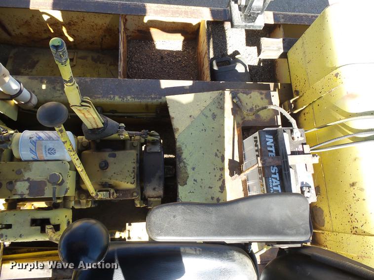 image for item DH9741 Ferguson SP912 pneumatic roller