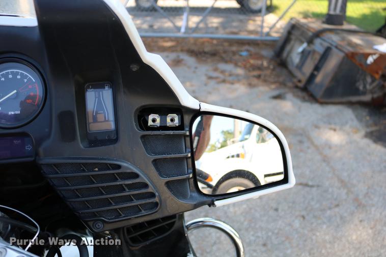 image for item DM9254 2000 BMW motorcycle