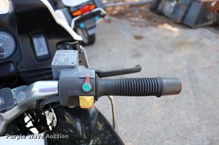 image for item DM9255 1997 BMW R1100RT motorcycle