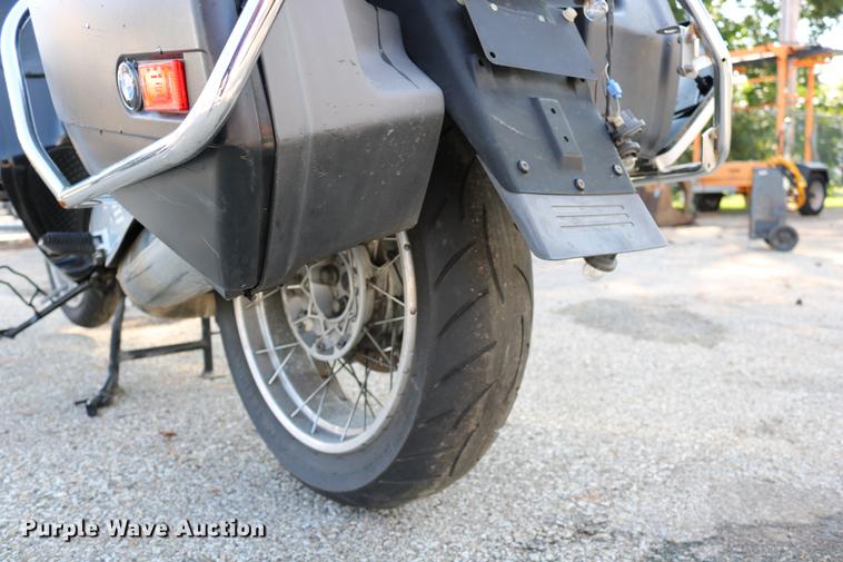 image for item DM9255 1997 BMW R1100RT motorcycle