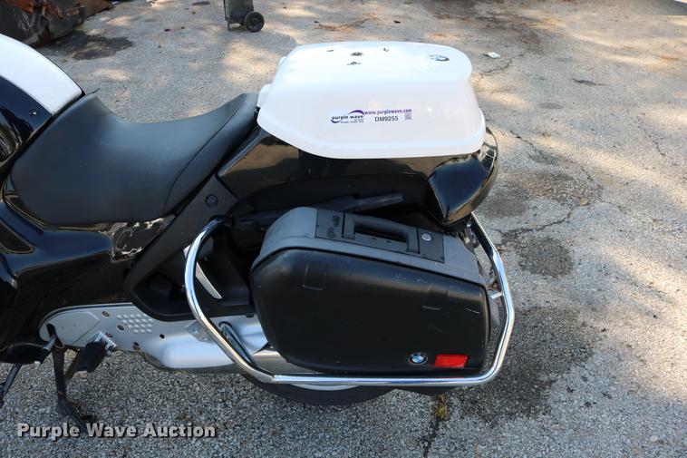 image for item DM9255 1997 BMW R1100RT motorcycle