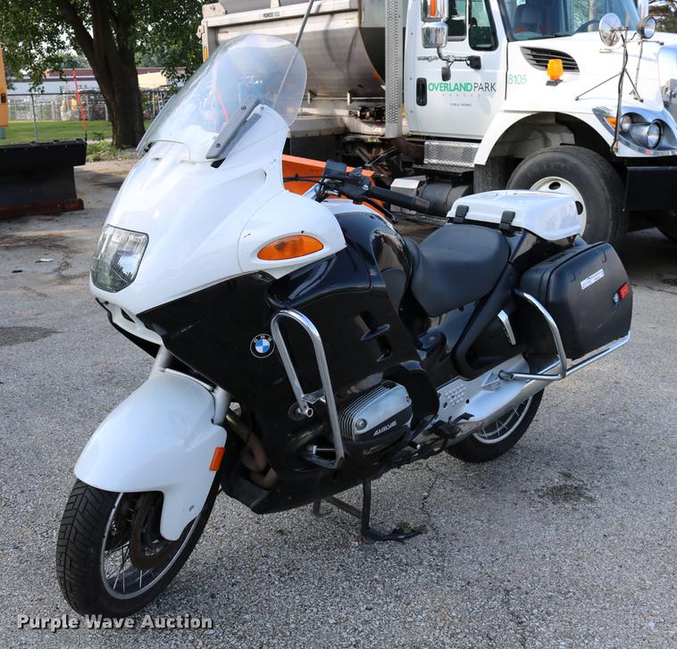 image for item DM9256 2000 BMW R1100RT motorcycle