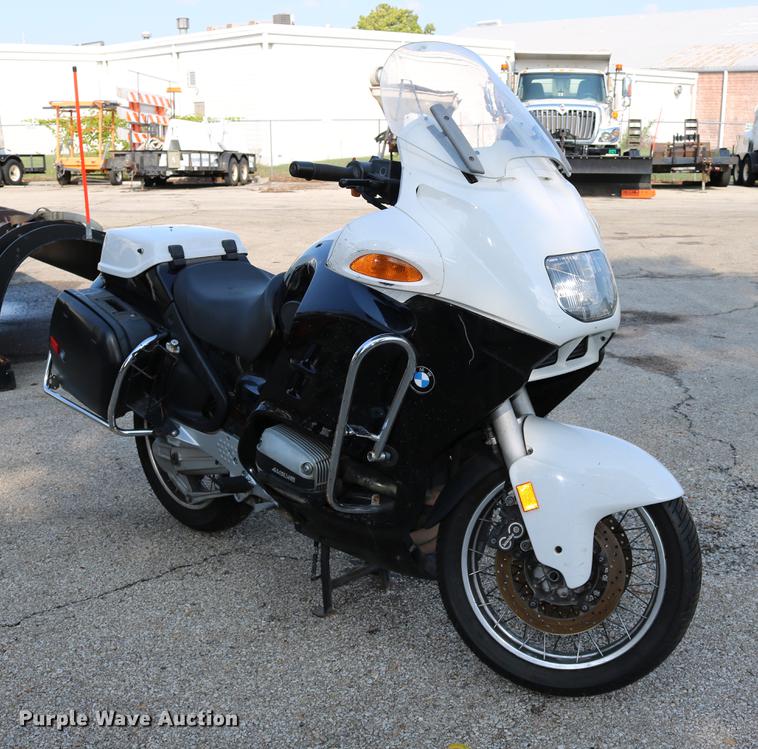 image for item DM9256 2000 BMW R1100RT motorcycle