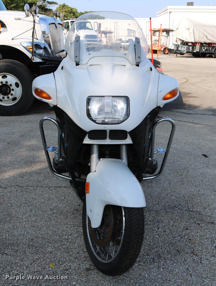 image for item DM9256 2000 BMW R1100RT motorcycle