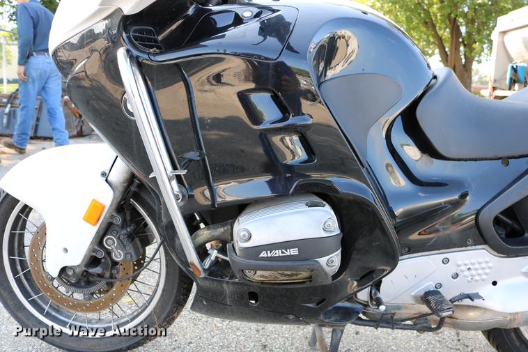 image for item DM9256 2000 BMW R1100RT motorcycle