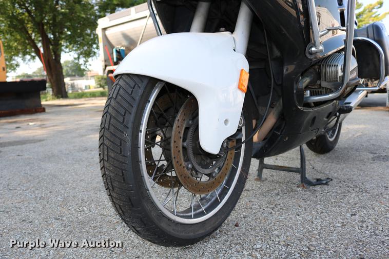 image for item DM9256 2000 BMW R1100RT motorcycle