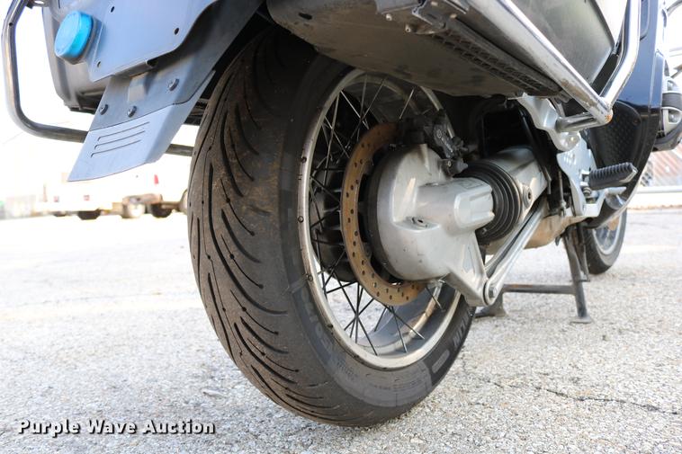 image for item DM9256 2000 BMW R1100RT motorcycle