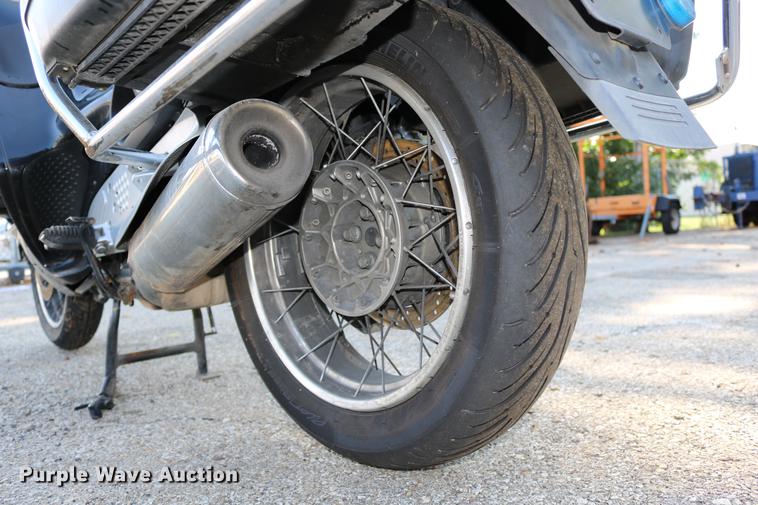 image for item DM9256 2000 BMW R1100RT motorcycle