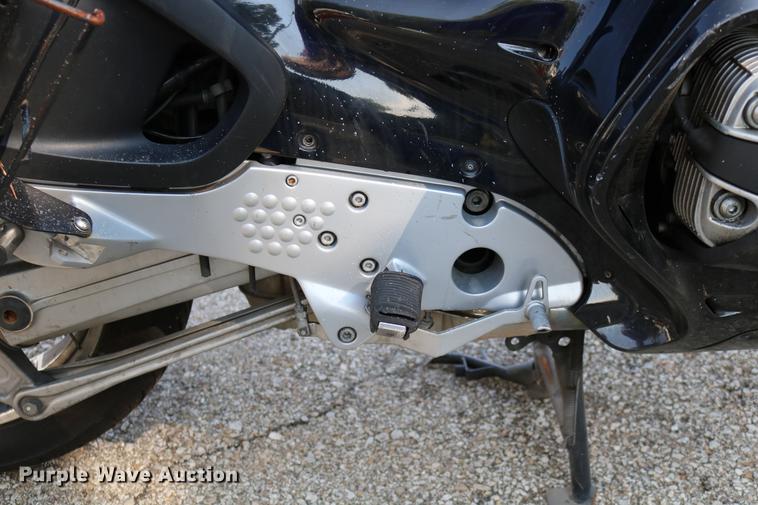 image for item DM9256 2000 BMW R1100RT motorcycle