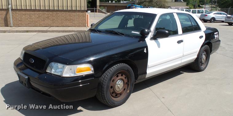 image for item DP9967 2011 Ford Crown Victoria Police Interceptor