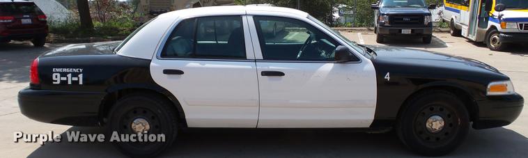 image for item DP9967 2011 Ford Crown Victoria Police Interceptor