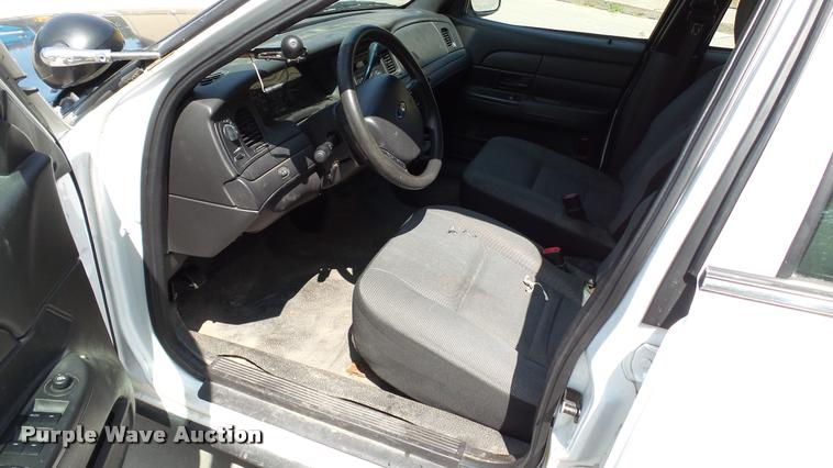 image for item DP9967 2011 Ford Crown Victoria Police Interceptor