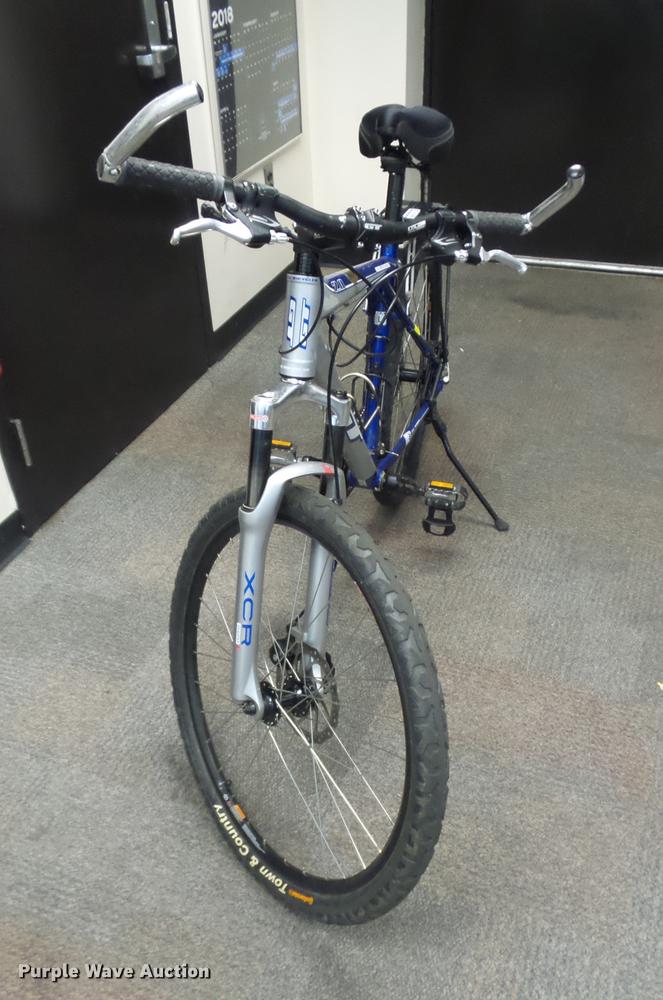 image for item DR9199 GT Avalanche 2.0 mountain bicycle