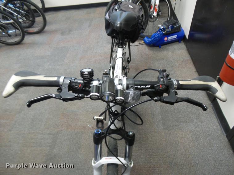 image for item DR9200 Fuji mountain bicycle